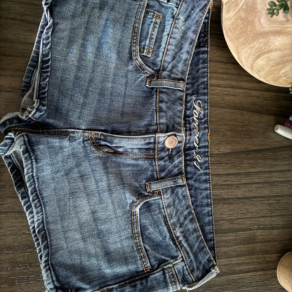 Forever 21 Women's Dark Blue Denim Low Rise Shorts
